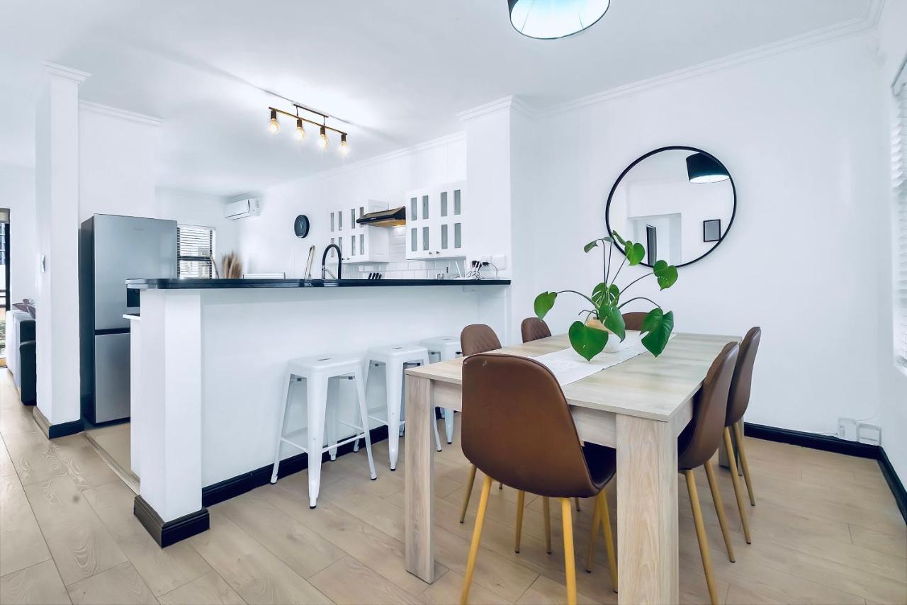2 Bedroom 2 Bath Luxury - Sandton Cbd Johannesburg Exteriör bild